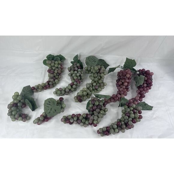 Vintage Artificial Faux Realistic Rubber Grapes Bunches Cottagecore Lot Of 9 - Picture 1 of 6
